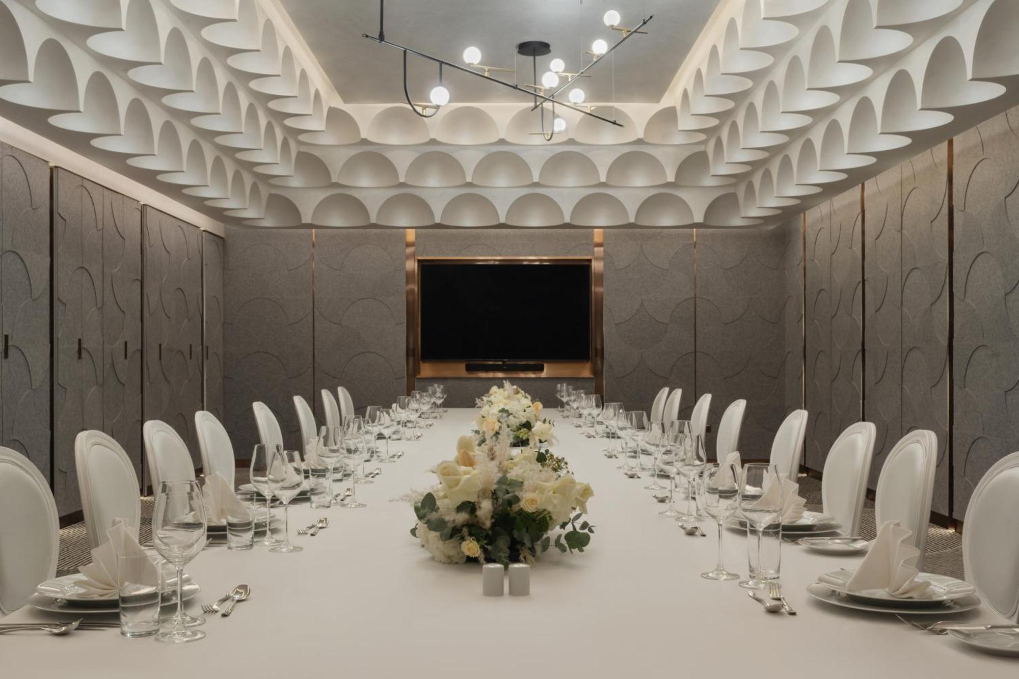 Hotel So/ Uptown Dubaj Exteriér fotografie The interior of the 2019 edition of the World's 50 Best Restaurants